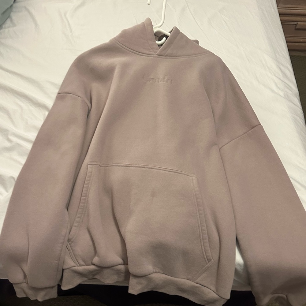 Comfrt Women's Cream Sweater